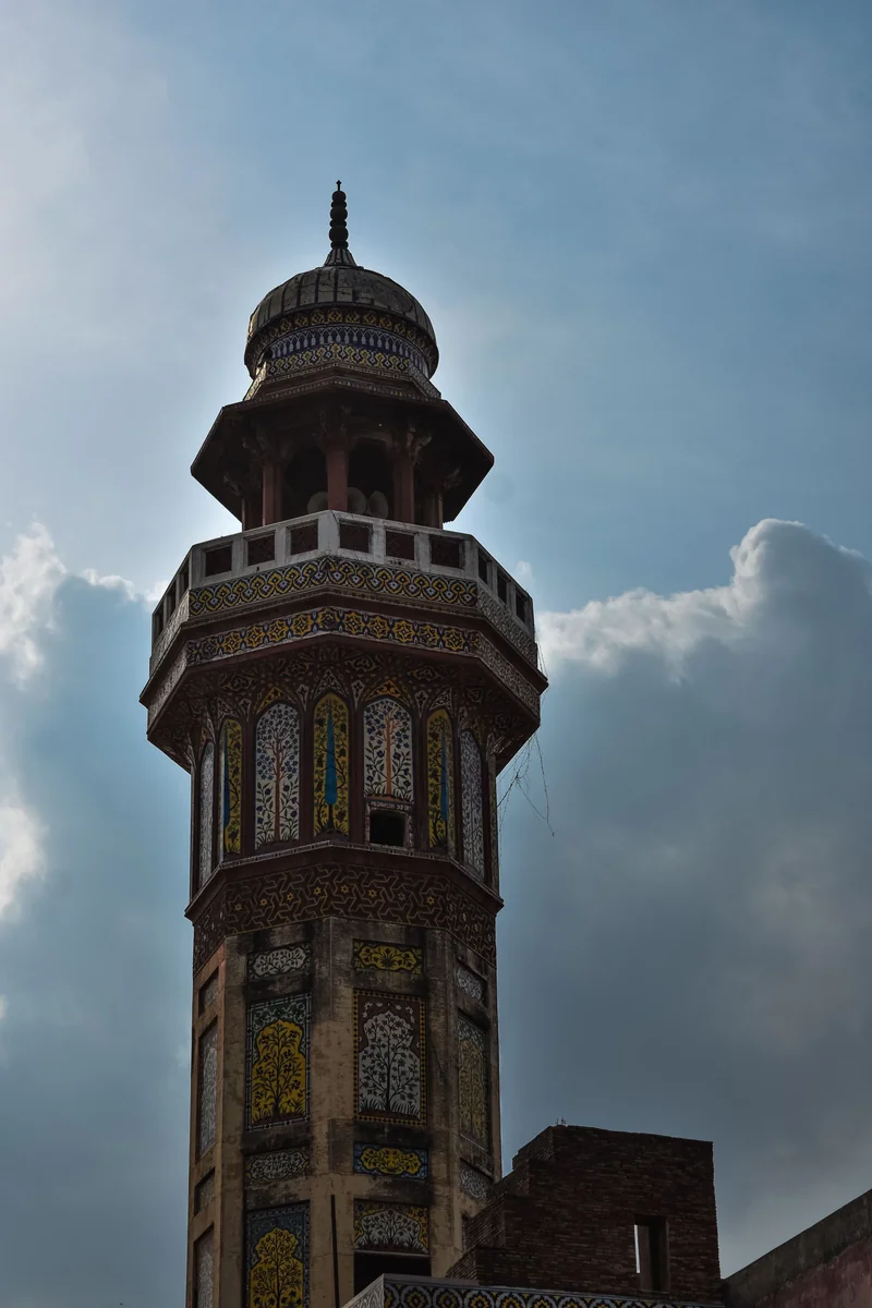 The minaret and architecture of Wazir Khan Mosque, Lahore